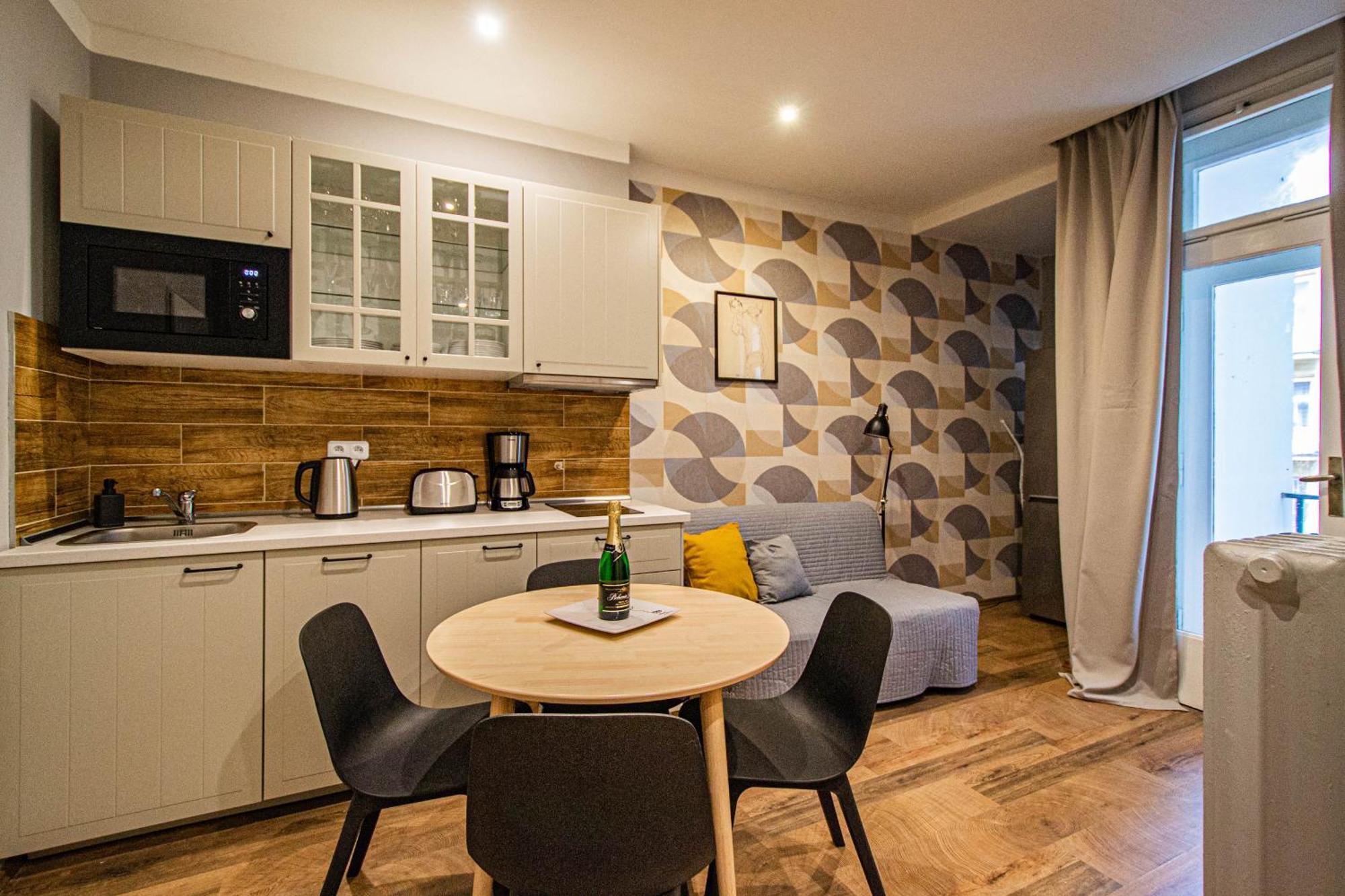 Cozy Studio In The Main City Center Praga Exterior foto